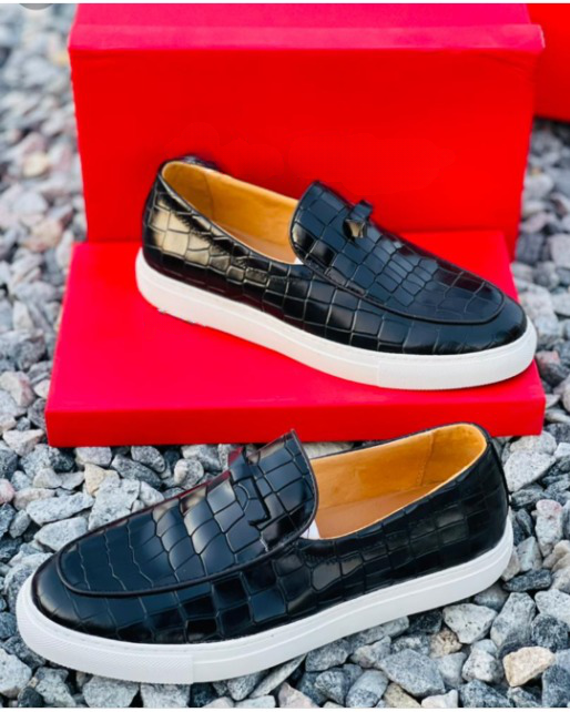 Black Deep Cut Leather with Tassel Detail | Governors