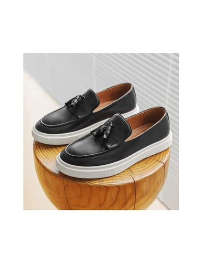 BLACK GOVERNORS FINGER TASSEL SNEAKERS
