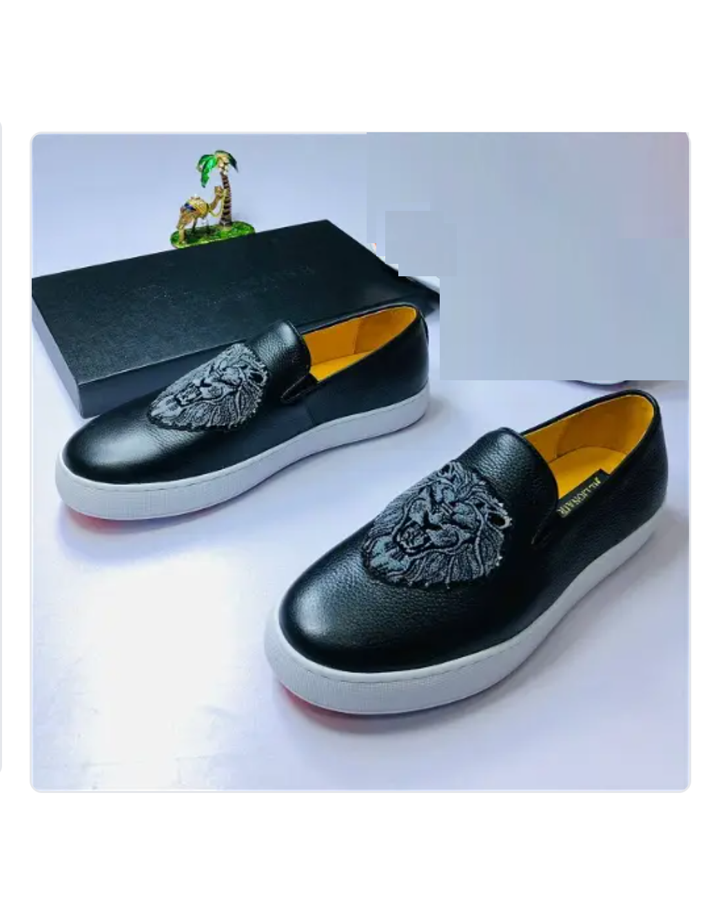 BLACK GOVERNORS CALF SKIN LION HEAD SNEAKERS
