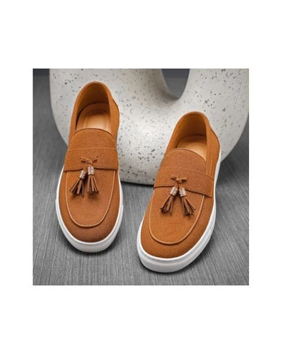 BROWN GOVERNORS SUEDE TASSEL WITH GOLD TASSELS