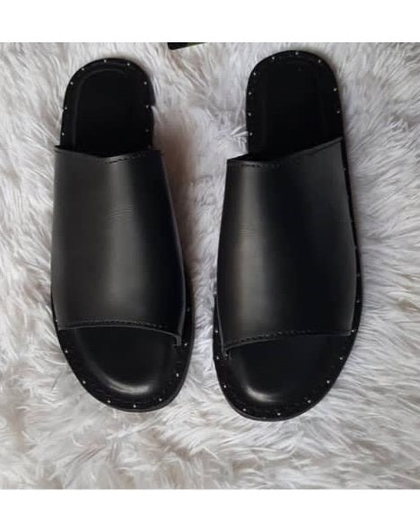 All Black Cover Slippers