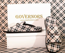 GOVERNORS OFF WHITE CHECK THEME SLIDES
