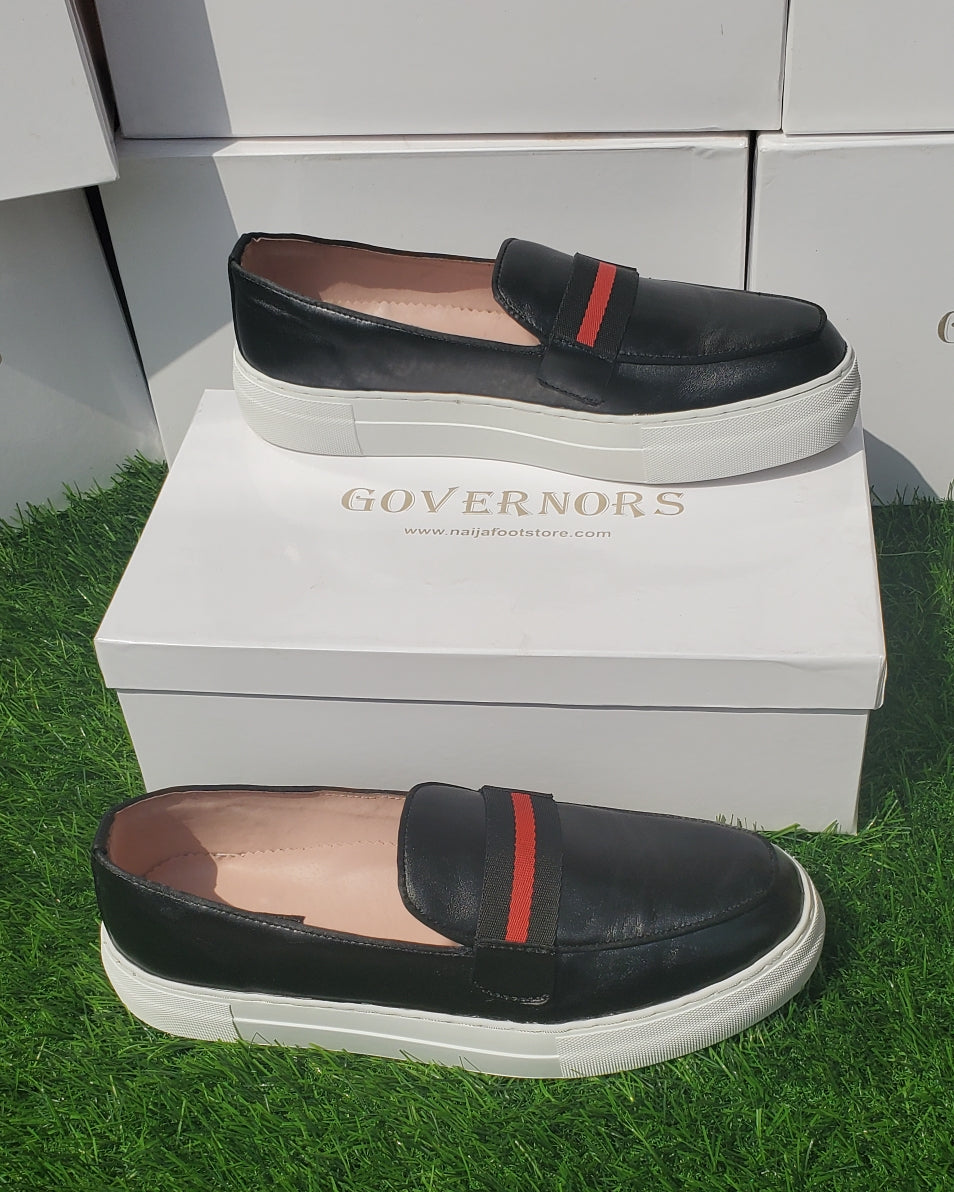 BLACK BELGIAN GOVERNORS LEATHER SNEAKERS WITH STRIPE DETAIL PLIMSOLLS